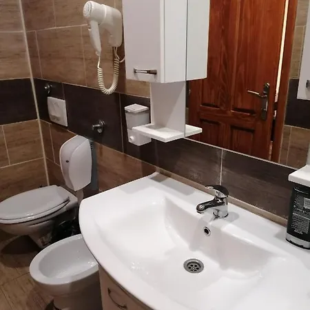 Salas Farma 47-miris Dunja