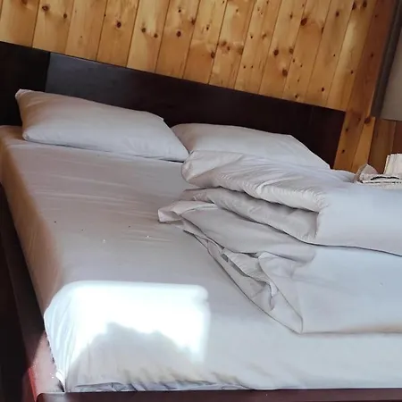 Salas Farma 47-miris Dunja Bed & Breakfast